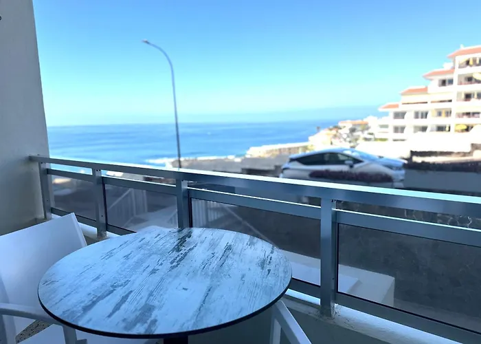 Apartman Arenas Negras Sea Views Alma Homes *